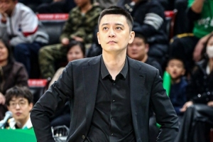 楊鳴：教練是弱勢群體 職業隊主帥和國家隊教練都沒那麽大的權利