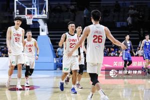 媒體人：中國男籃今天中午啟程回國 休整一下然後開總結會