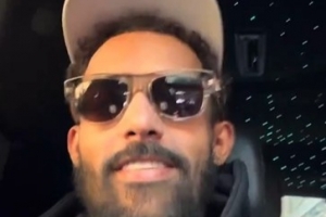 憶往昔~特雷·楊現身紐約 在車裏觀看當年季後賽淘汰尼克斯的集錦