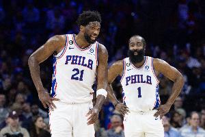 解說：上一個相信恩比德能和他一起奪冠的前常規賽MVP 也叫詹姆斯