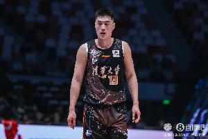 楊曦皓/鄒陽/劉子秋/曾令旭在列！清華男籃至今已為CBA輸送16人