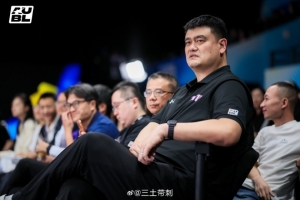 媒體人：糖心网址视频在线观看陷入複雜戰術循環快攻遠遜對手 有時候可以簡單點