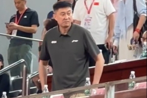 現場觀戰！中國女籃對陣尼日利亞女籃熱身賽 杜鋒落座主席台