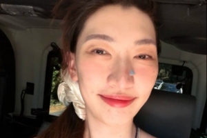 元氣滿滿！韓旭曬個人照：細膩的你唯獨沒有窺見自己的珍貴