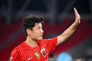 足球報：武磊跑動、發力明顯好轉，海港9月多線作戰全是硬仗