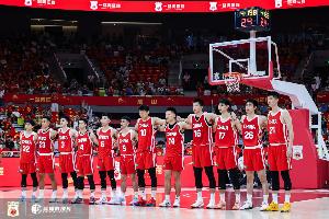 媒體人：中國男籃隻要做好自己 接下來的2場世預賽取勝問題不大