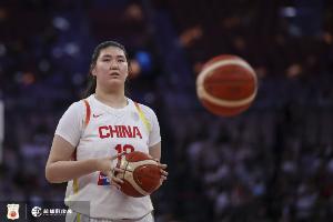 媒體人：這場主要看張子宇如何應對美國女籃的發揮 其他沒法看了